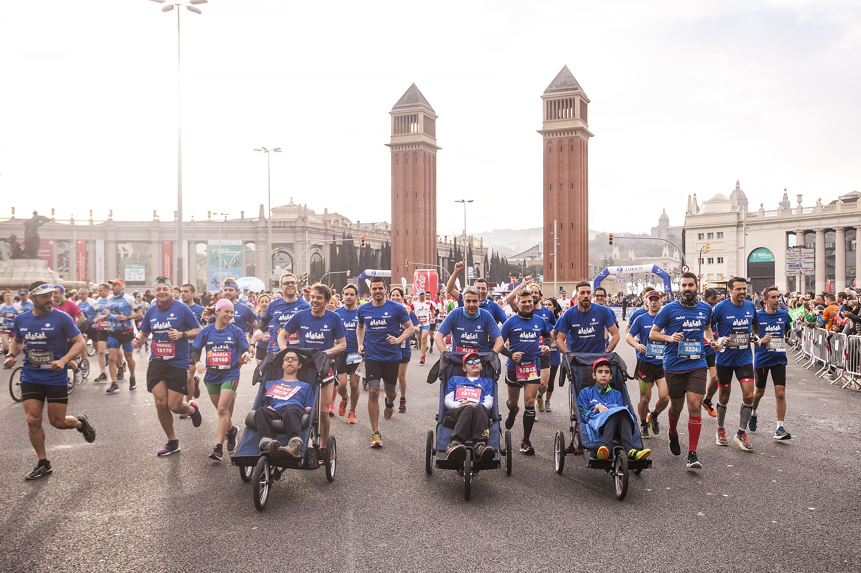 BCN18 Equipo Zurich AT salida torres Foto Xavier dArquerDoblestudio