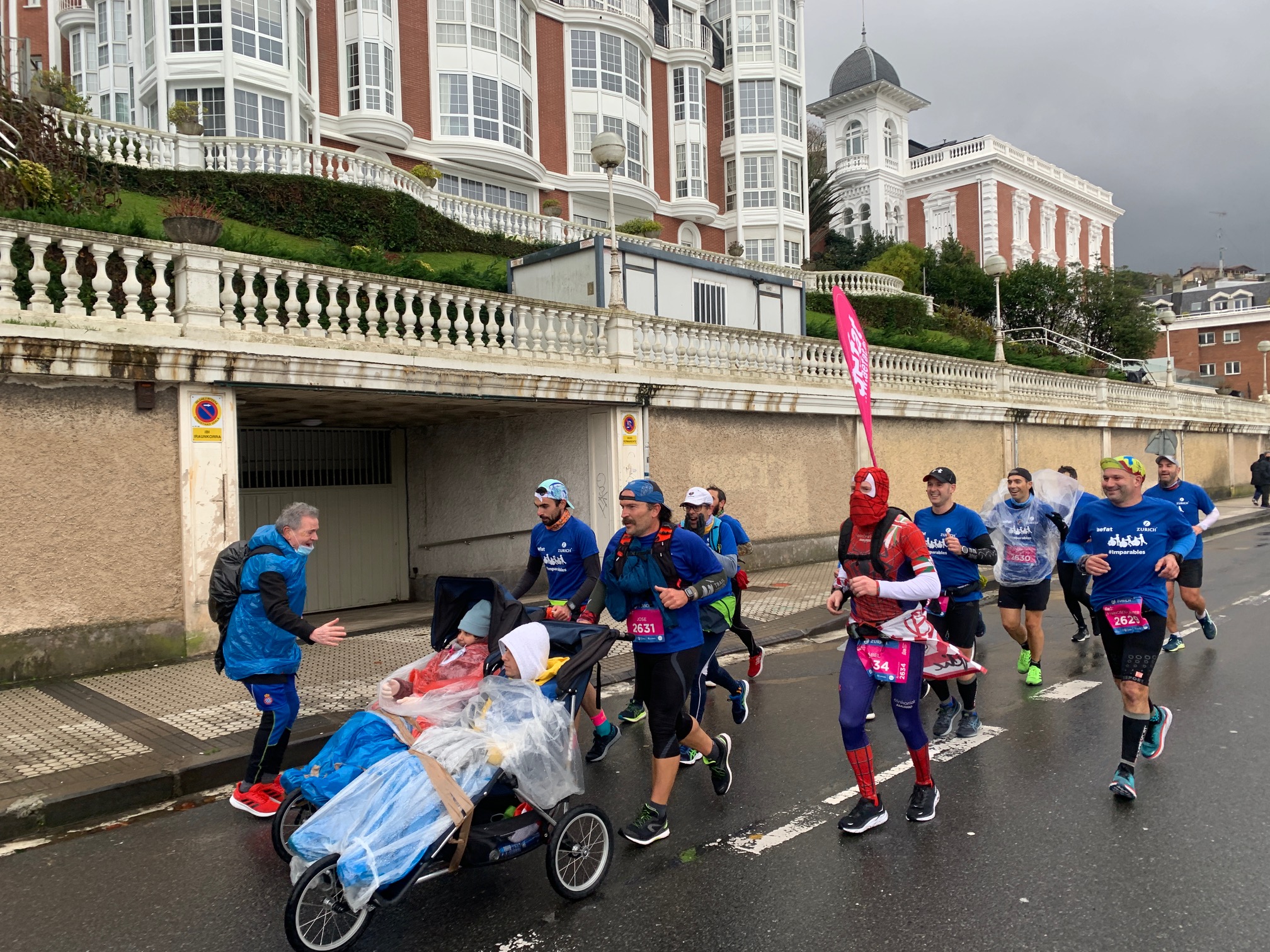 Equipo Zurich Aefat en Maratón Donostia 2021 9