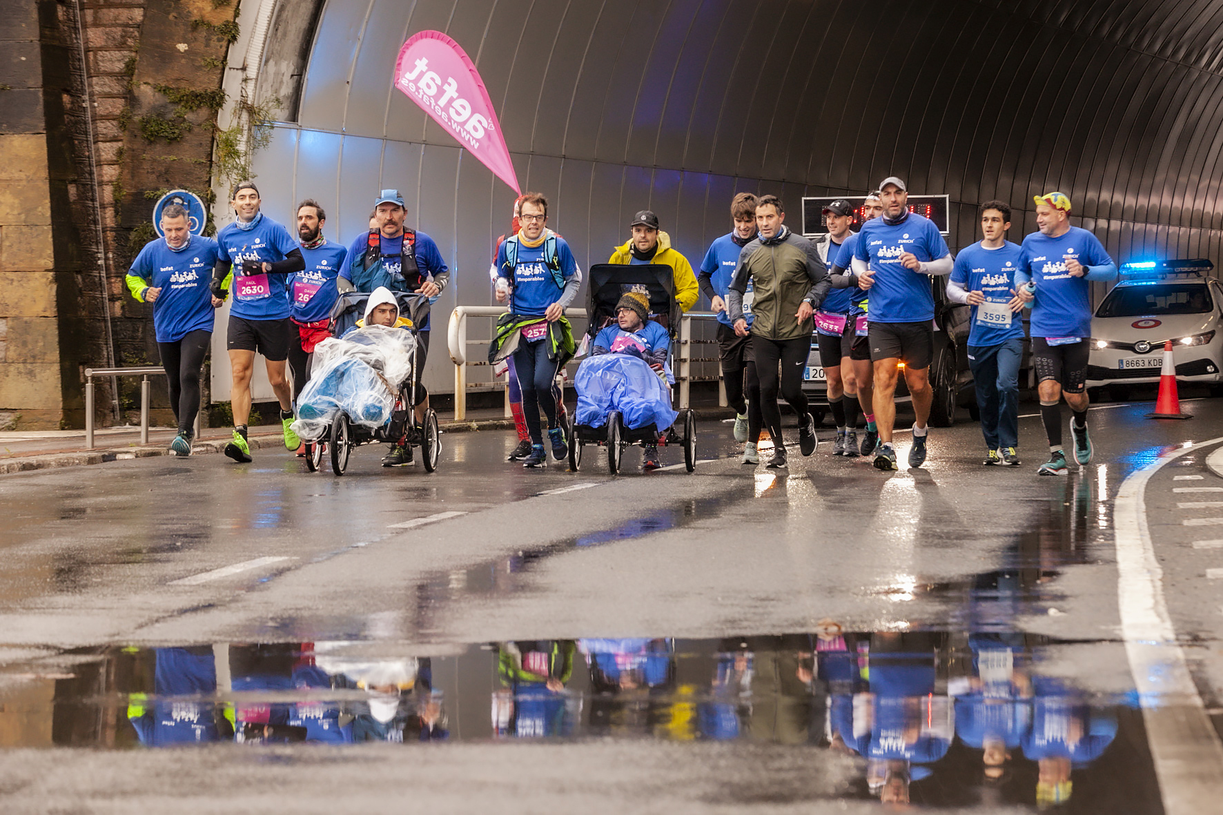 Equipo Zurich Aefat en Maratón San Sebastián 2021 túnel 2