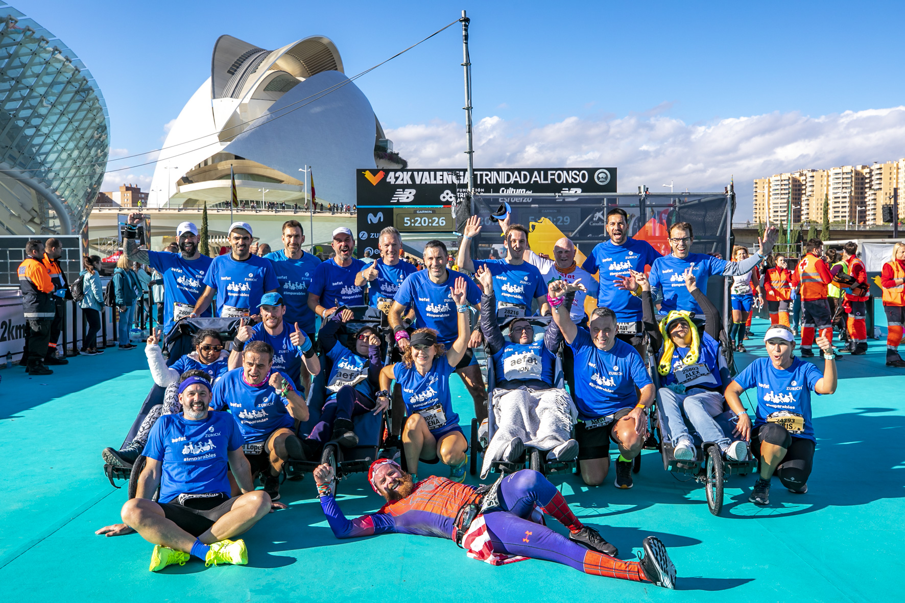 Equipo_Zurich_Aefat_en_Maratón_Valencia_2022_ataxia_telangiectasia_14.jpg