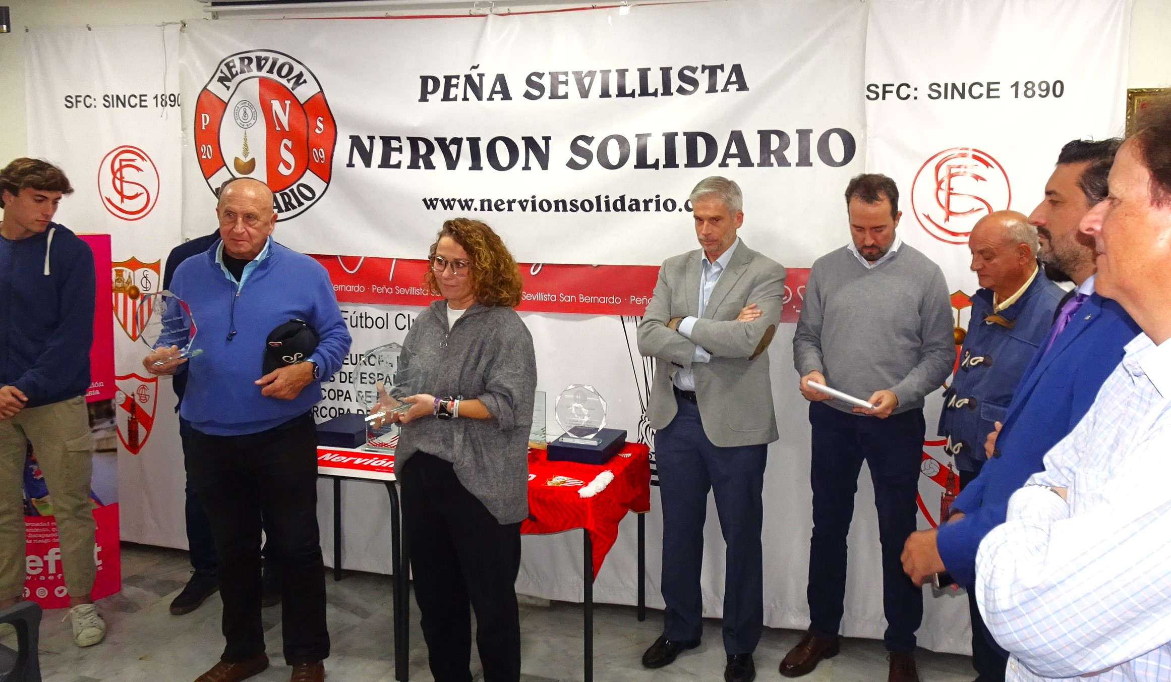 FOTOS_PEÑA_NERVIÓN_SOLIDARIO_-_ACTO_ENTREGA_GALARDÓN_AEFAT_3.JPG