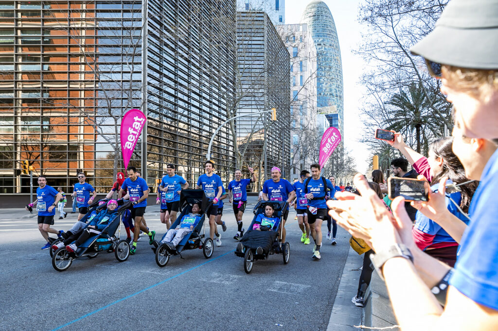 Equipo_Zurich_Aefat_en_Marató_Barcelona_2023.jpg