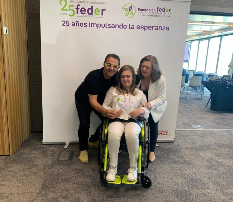 Copia de 2025 Sara+madre en algo de FEDER