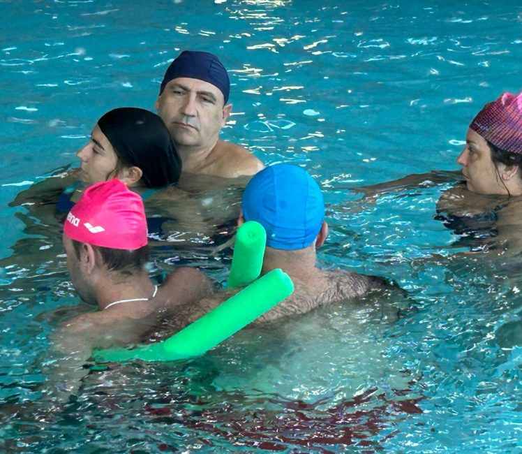 Piscina encuentro Italia2